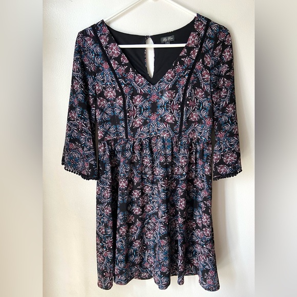 4/$15 Lily Rose Floral Dress Size Small - Picture 1 of 10